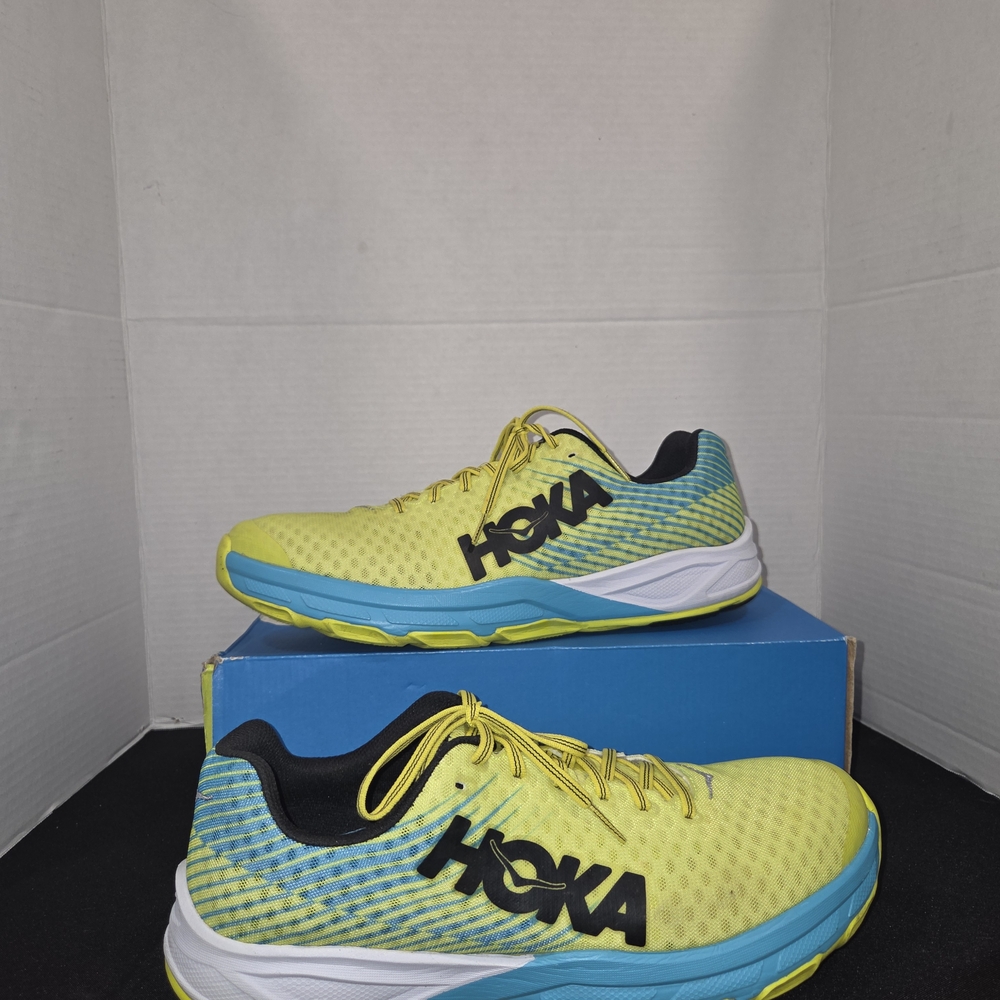 HOKA ONE ONE M EVO Carbon Rocket – Yellow/BlueMen’s 11.5 | Women’s 12.5